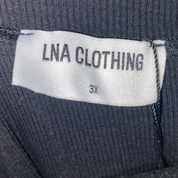 Revolve LNA Brighton Top in Black Size 3X Plus Cold Shoulder V Neck Ruched - Picture 10 of 13